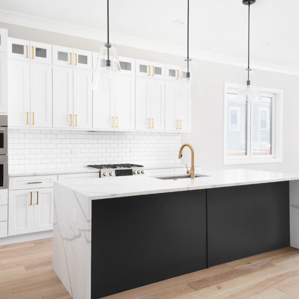 white kitchen cabinets